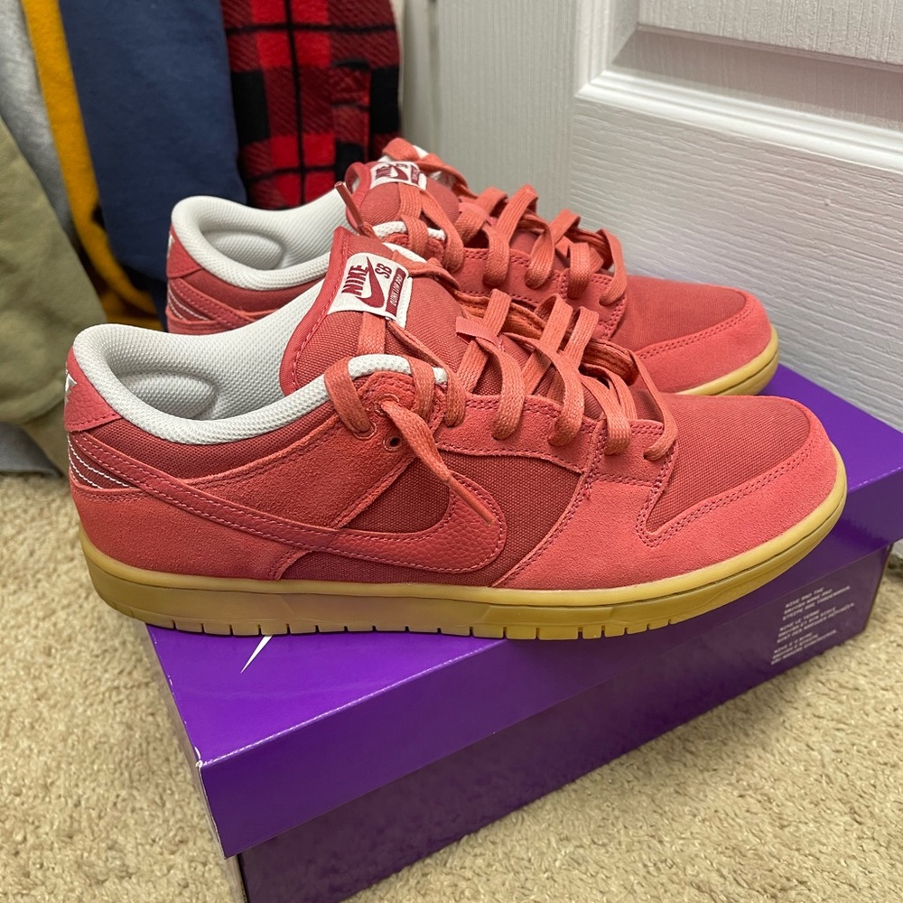 Nike Dunk SB Adobe